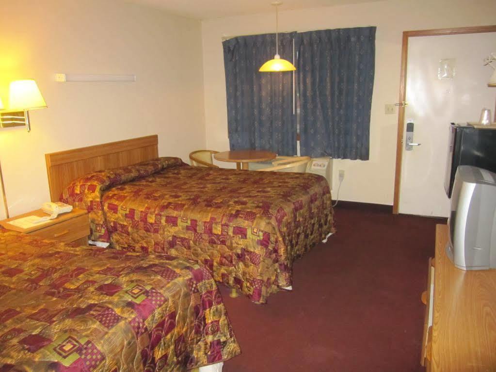Economy Inn Tonawanda Exterior photo